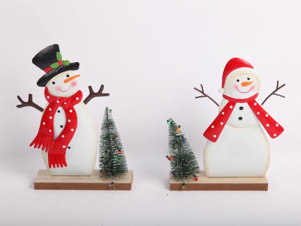 Quality Metal Christmas Ornaments Indoor Decorations Durable Iron Handicrafts Support OEM for sale
