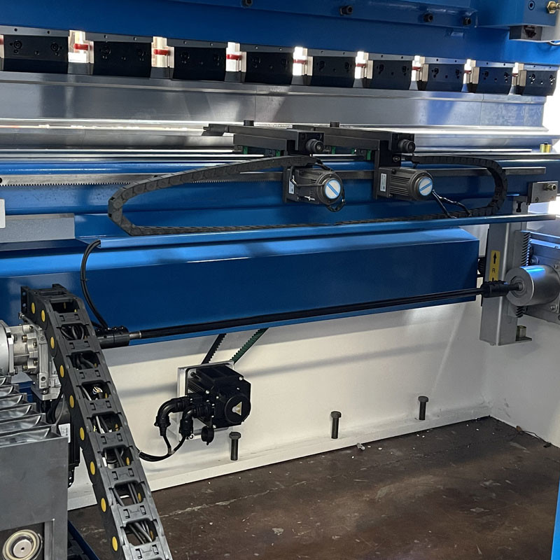 Delem System 4+1+2 Axis Hydraulic Press Brake CNC Bending Machine With DA53T