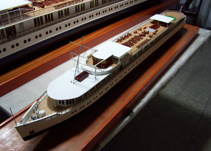 Fine Custom Ship Models , Passenger Ship Replica Models