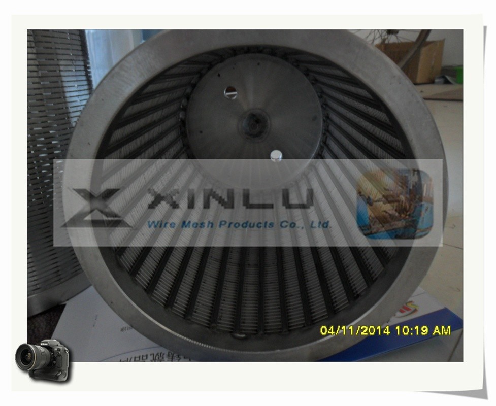 3.3 X 6.5mm Stainless Steel Wedge Wire 0.7mm Slot Cylindrical Strainer Customized