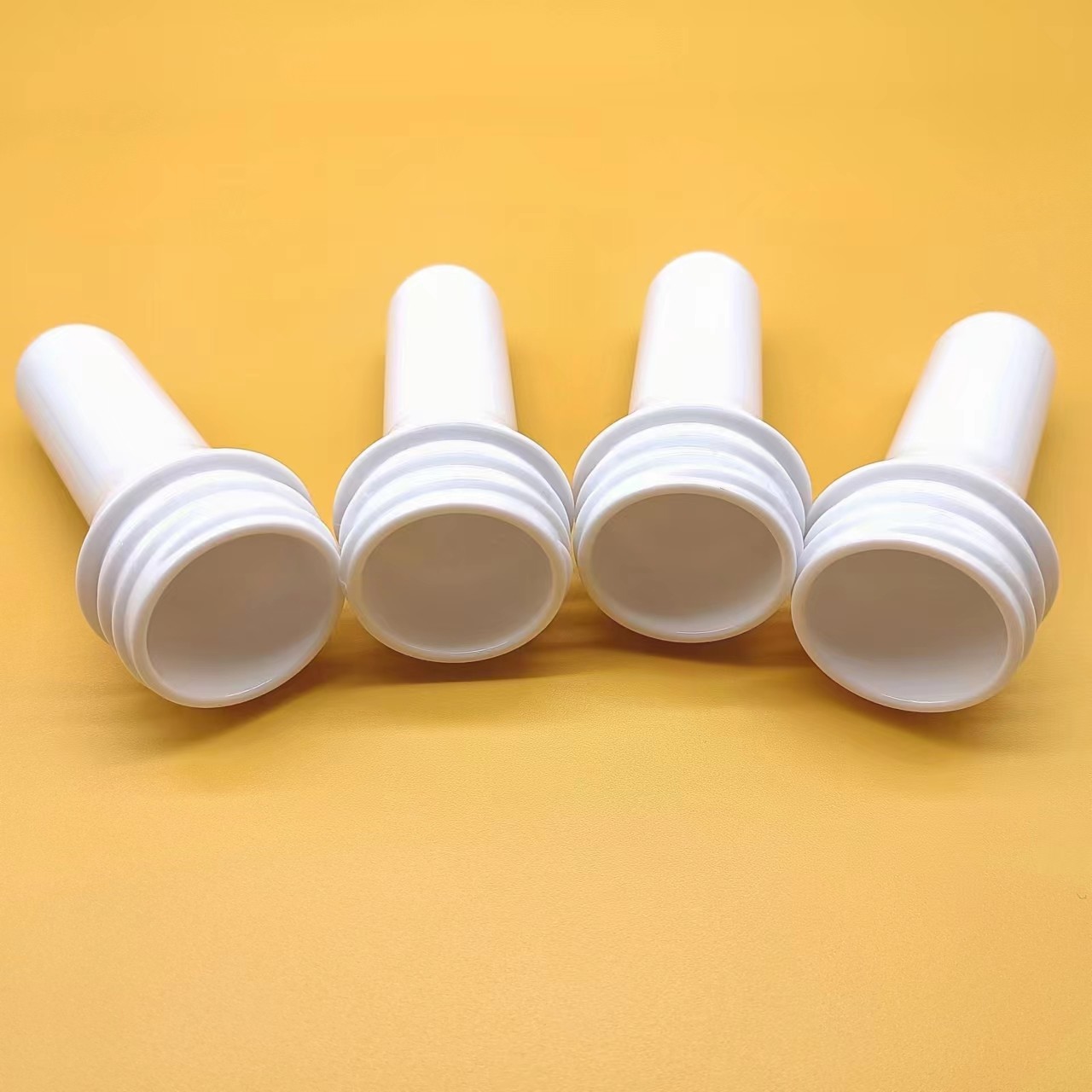 Capacity 1-2 L PET Preform Lid Available 18-68g Weight