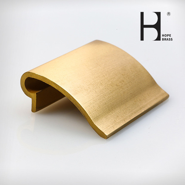 Anti-Corrosion long use time good quality Copper Alloy Profiles Brass Extrusion for Decoraion CuZn38Pb1.5 Manufacturer