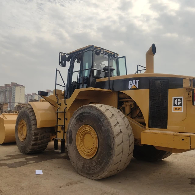 Used CAT980G loader, discounted price for large loaders