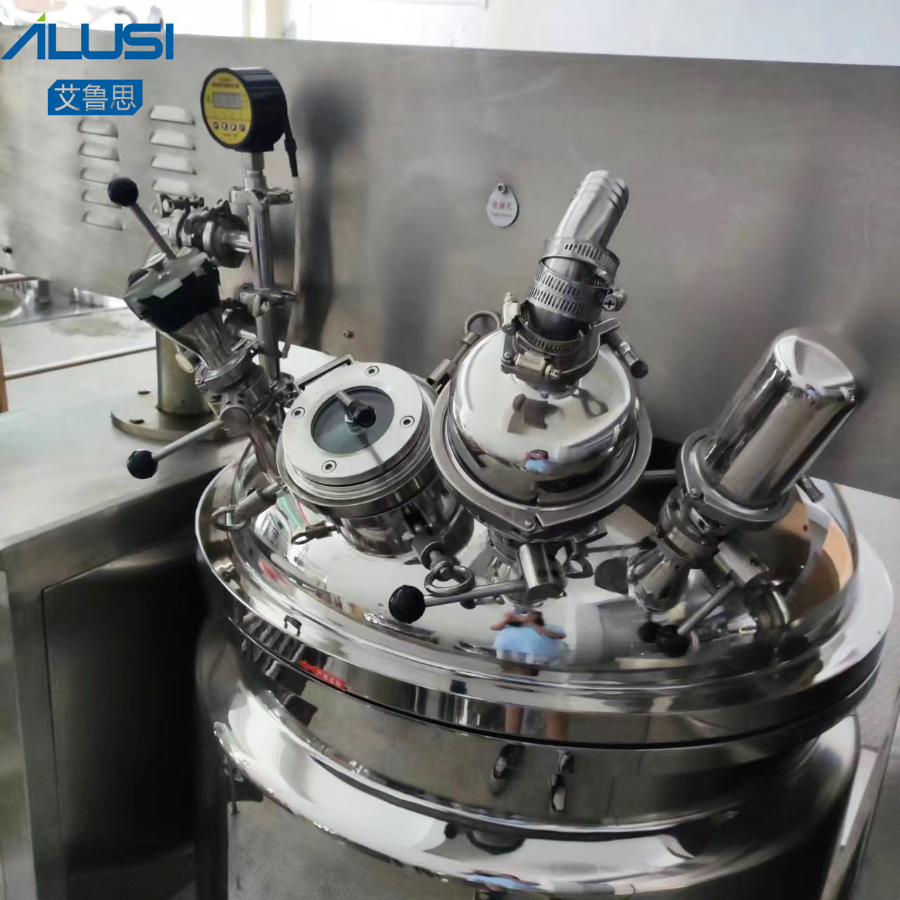 SUS316 Hydraulic Lifting Lotion Mixer Ointment Homogenous Vacuum Emulsifier Machine
