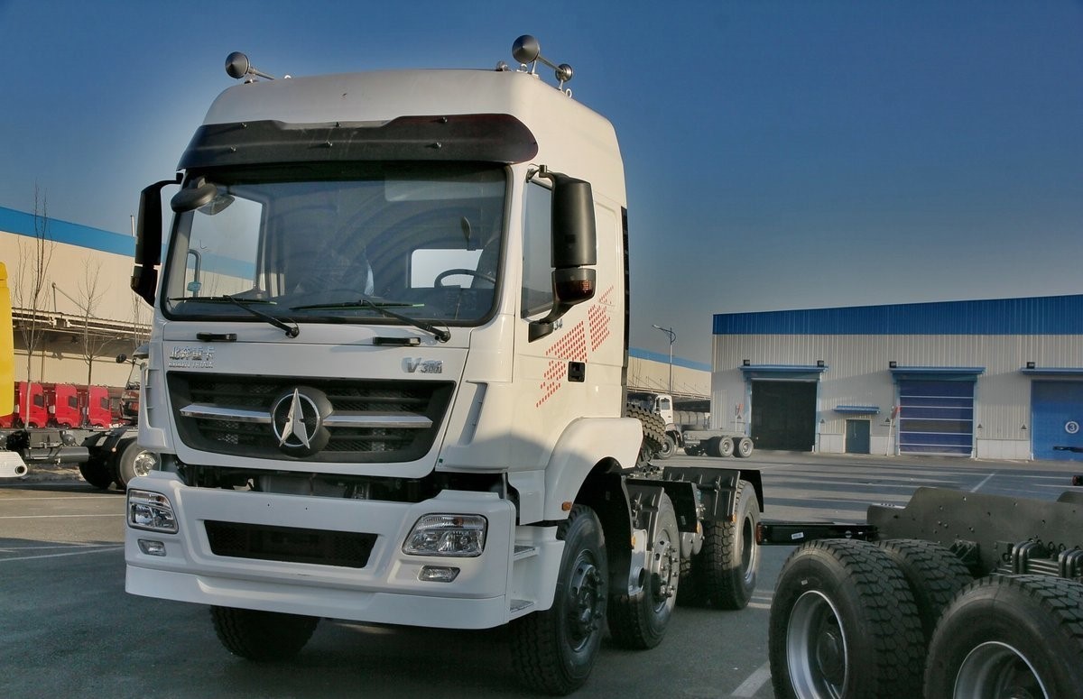 Economical Beiben Cap Tractor 6x4 Exceptional Build Quality For Long Haul Transport