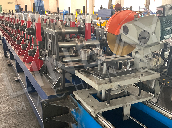 Gearbox Drive Cast Iron Structure Photovoltaic Rack Roll Forming Production Line