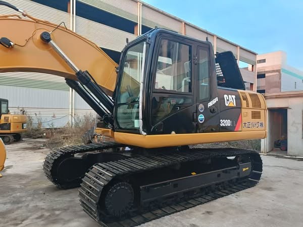 Original Paint Used Cat 320 Strong Power Machinery Tracked 20ton Digger