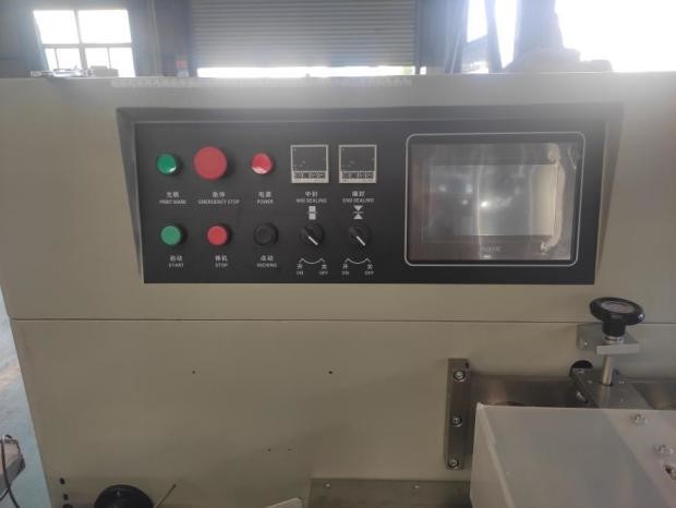 220V / 50Hz Power Supply Bakery Packing Machine Plastic Food Packaging Machine