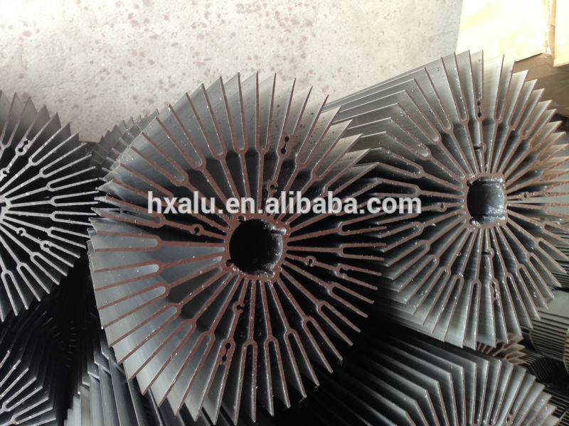 High Quality Industrial Aluminium Heat Sink/Radiator Extrusion Profiles
