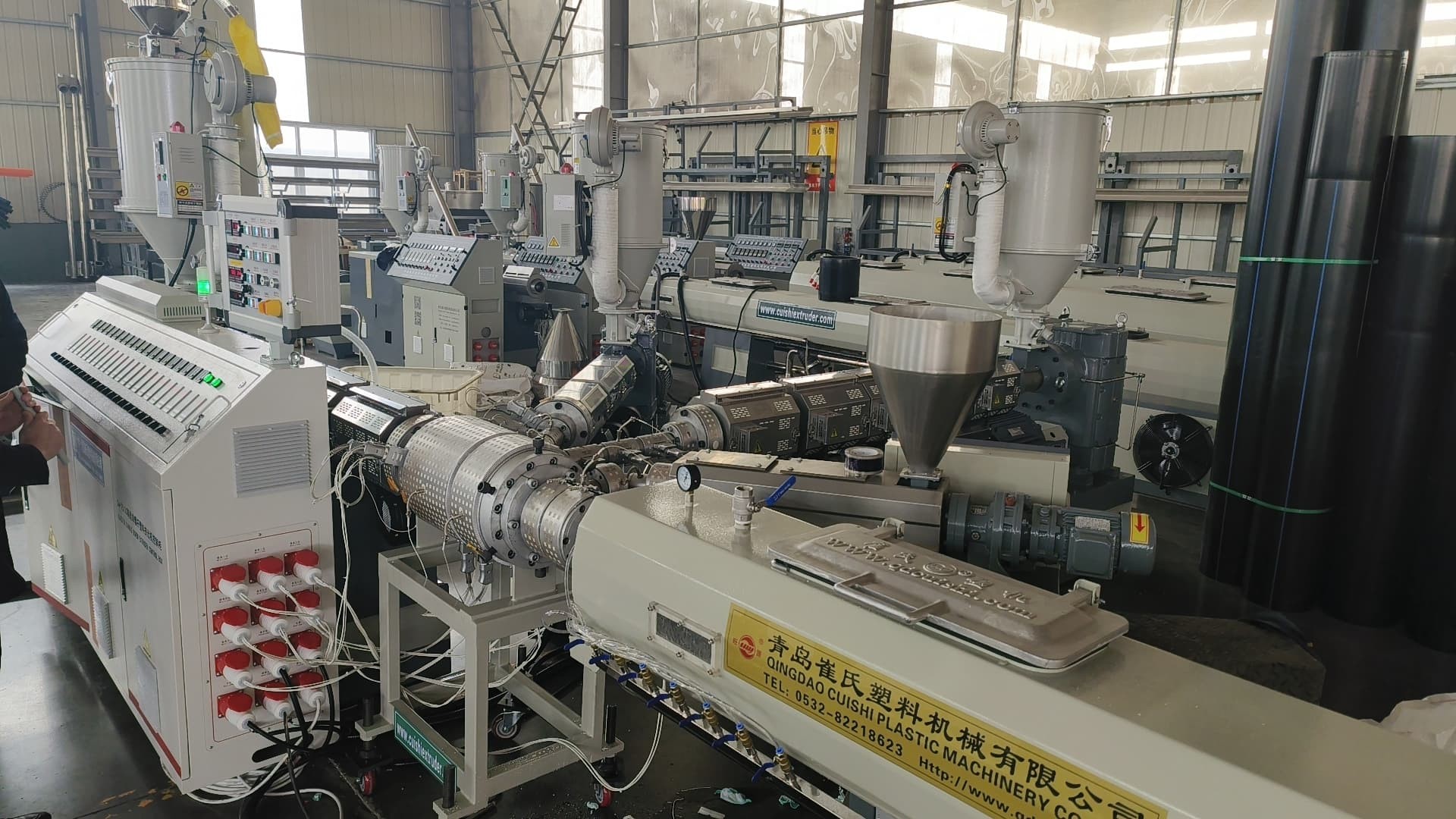 1-10m/min Production Speed PE Pipe Extrusion Line with 0-89rpm/min Extrusion Screw Speed and 9 Meters Long Vacuum Tank