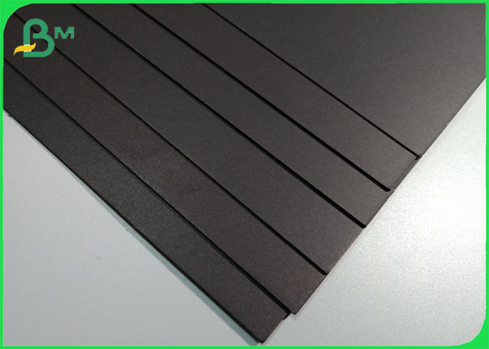 Recyclable 250g Black Cardboard Paper Sheets With Good Folding