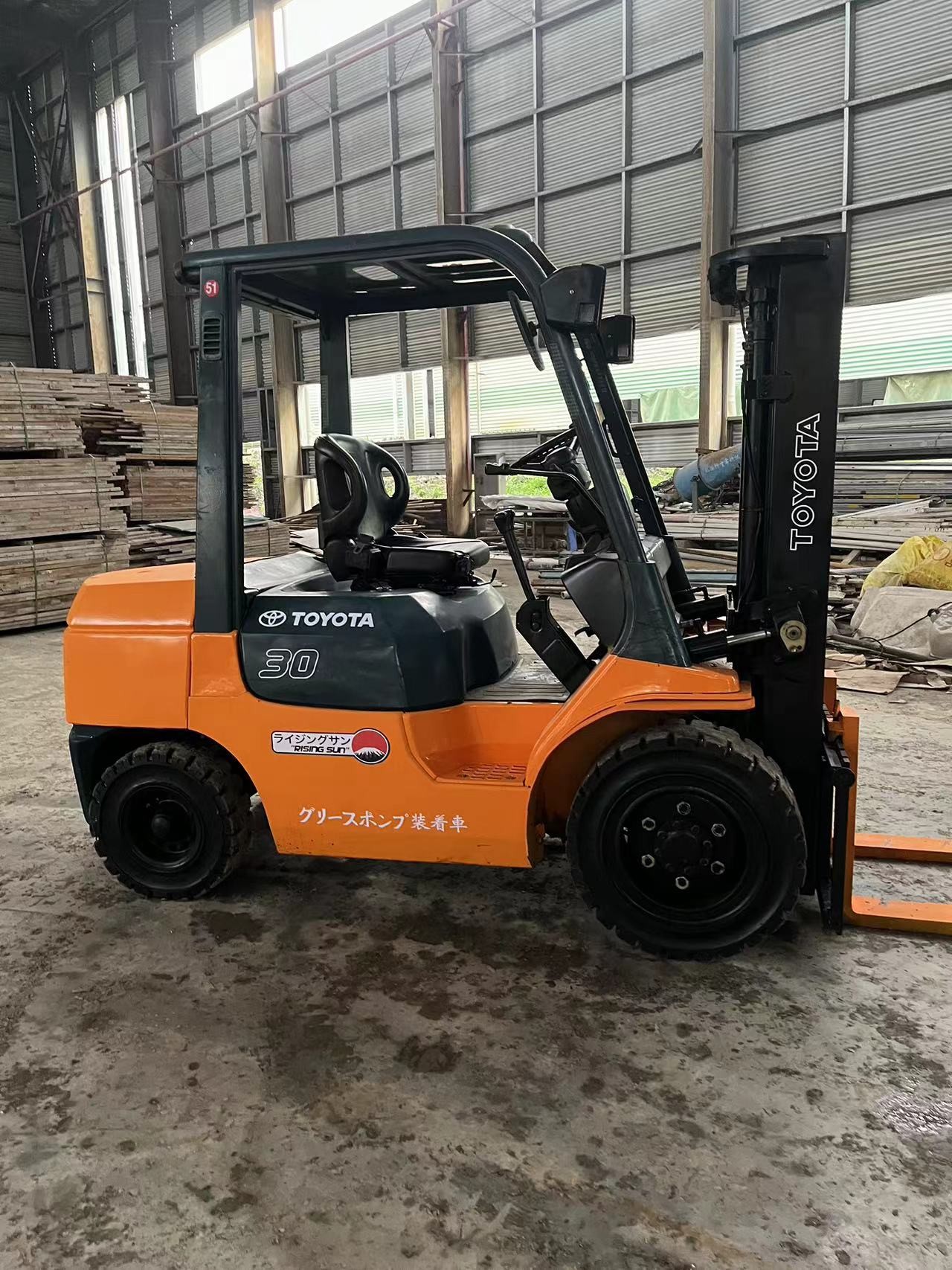 3 Tons Of Second Hand Toyota Diesel Forklift Toyota Forklift 7FD30 From Japan