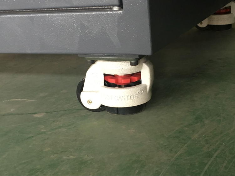 Heavy Duty Industrial Laser Cutting Machine , Fabric Laser Machine Facilitate Loading