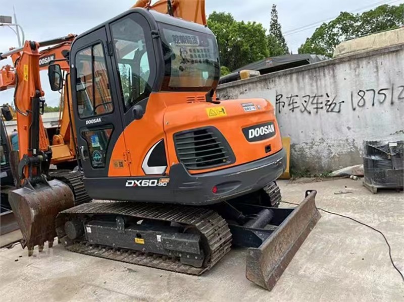 Second Hand Doosan Dx60 Mini Excavator Available For A Good Price