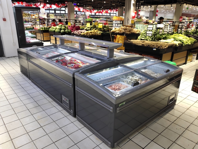 Seafood Display Supermarket Island Freezer With -18~-22 ℃ And Interior Lighting