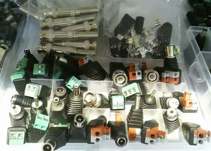 Zinc Alloy BNC Male To RCA Female Connector , BNC Connector For CCTV