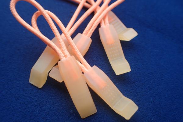 Quality Eco-friendly Embossed Logo Rubber Zipper Puller For Dresses for sale
