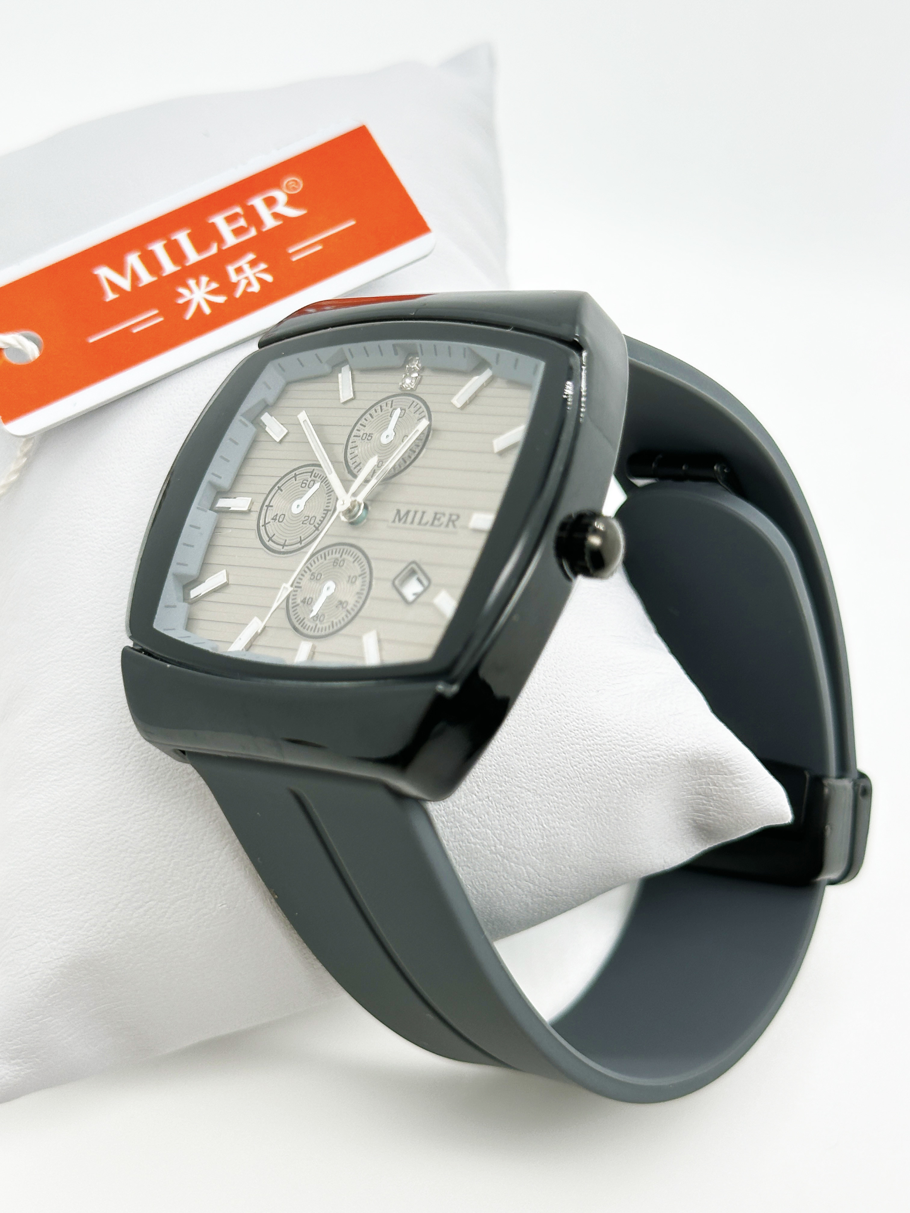 Fashion Style Business Men Quartz Wrist Watch With Silicone Strap
