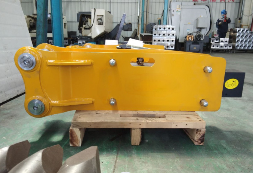 APPLICABLE GUN TYPE ROCK EXCAVATOR HYDRAULIC BREAKER ALLOY STEEL SB 140 18-26 TON FOR EXCAVATOR SANY, XCMG AND DOOSAN