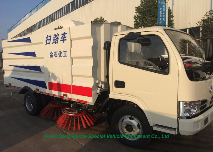 DFAC Truck Mounted Vacuum Street Sweeper With Cleaning Brushes 4000L Refuse