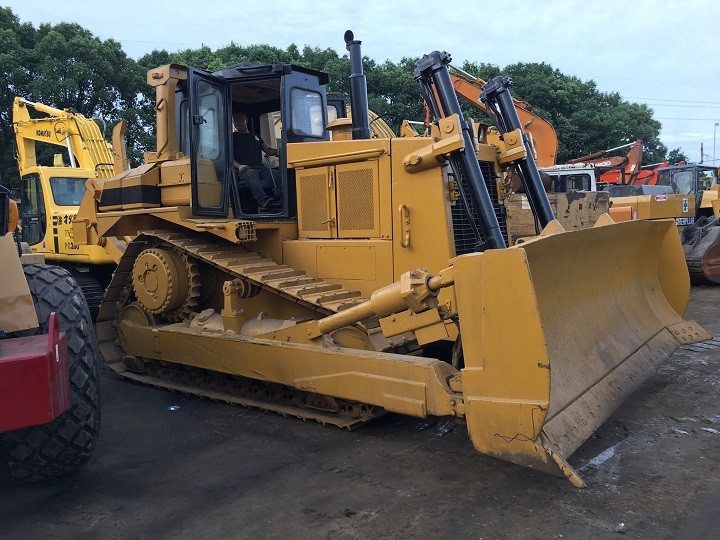 Newly Paint Used Cat Bulldozer D7R With Single Shank Ripper 24584kg Operate Weight