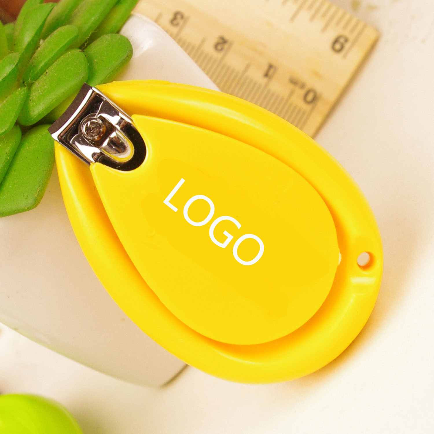 Colorful Drop Shaped Baby Nail Clipper Stainless Steel Logo Customized