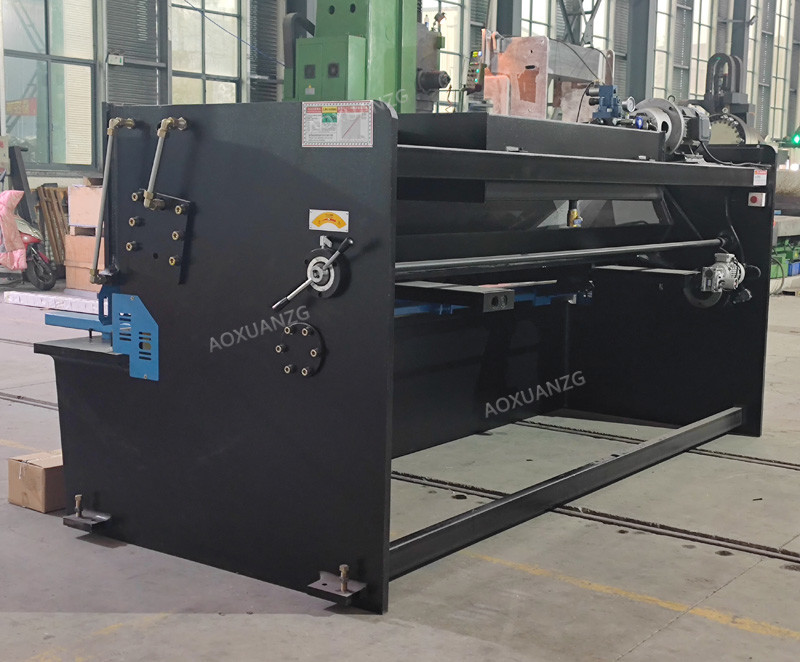 NC Controller Carbon Steel Hydraulic Shearing Machine E21S 6 X 3200mm