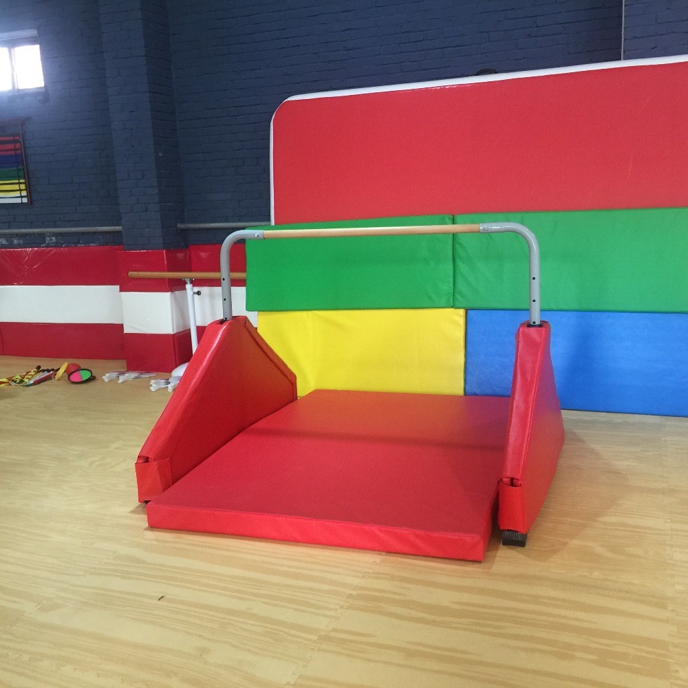Custom Size Gymnastics Equipment Bars Durable For Above 3 Years Old Kids