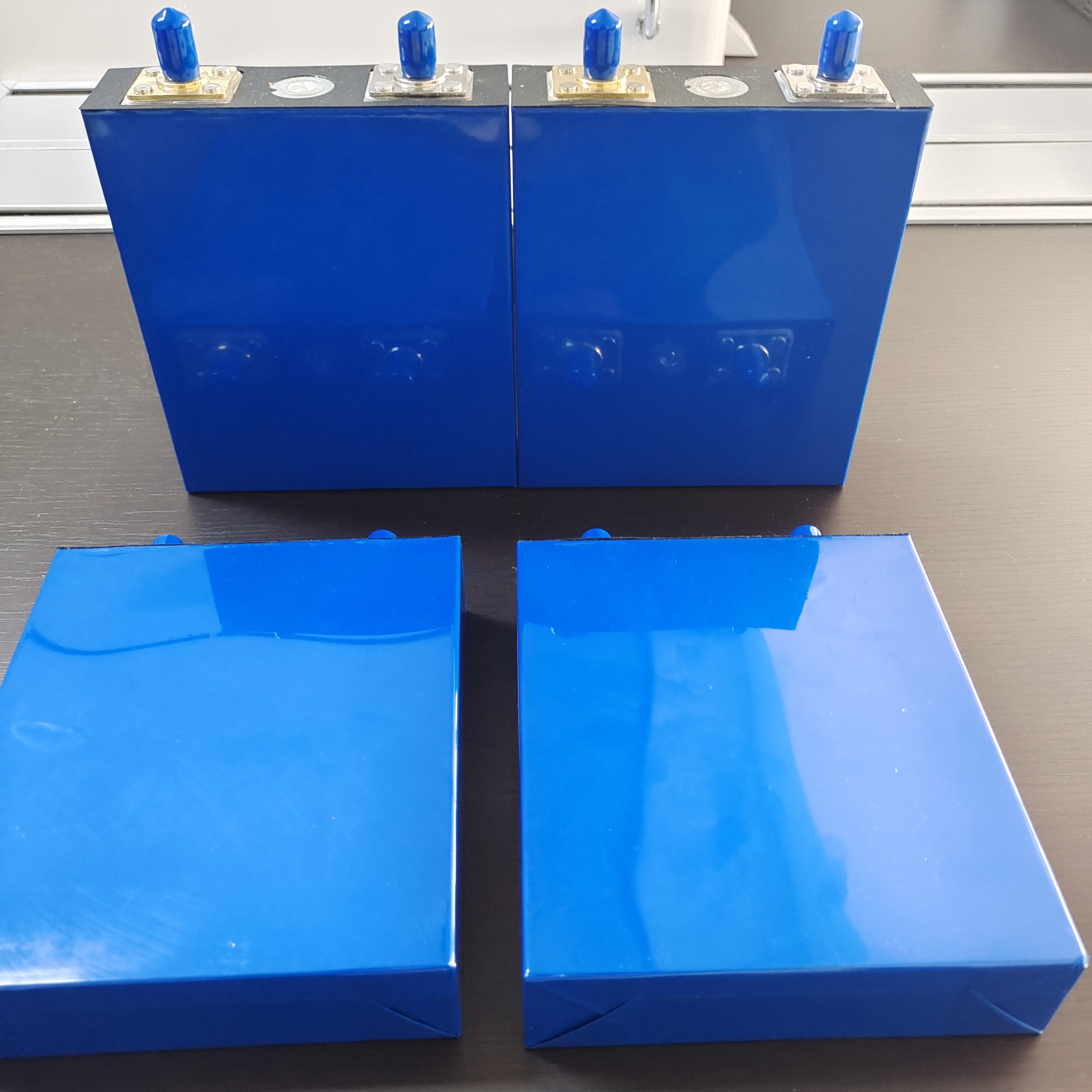 EVE Prismatic Lithium Battery Pack Grade A 3.2v 100ah 171ah 320ah For Houshold