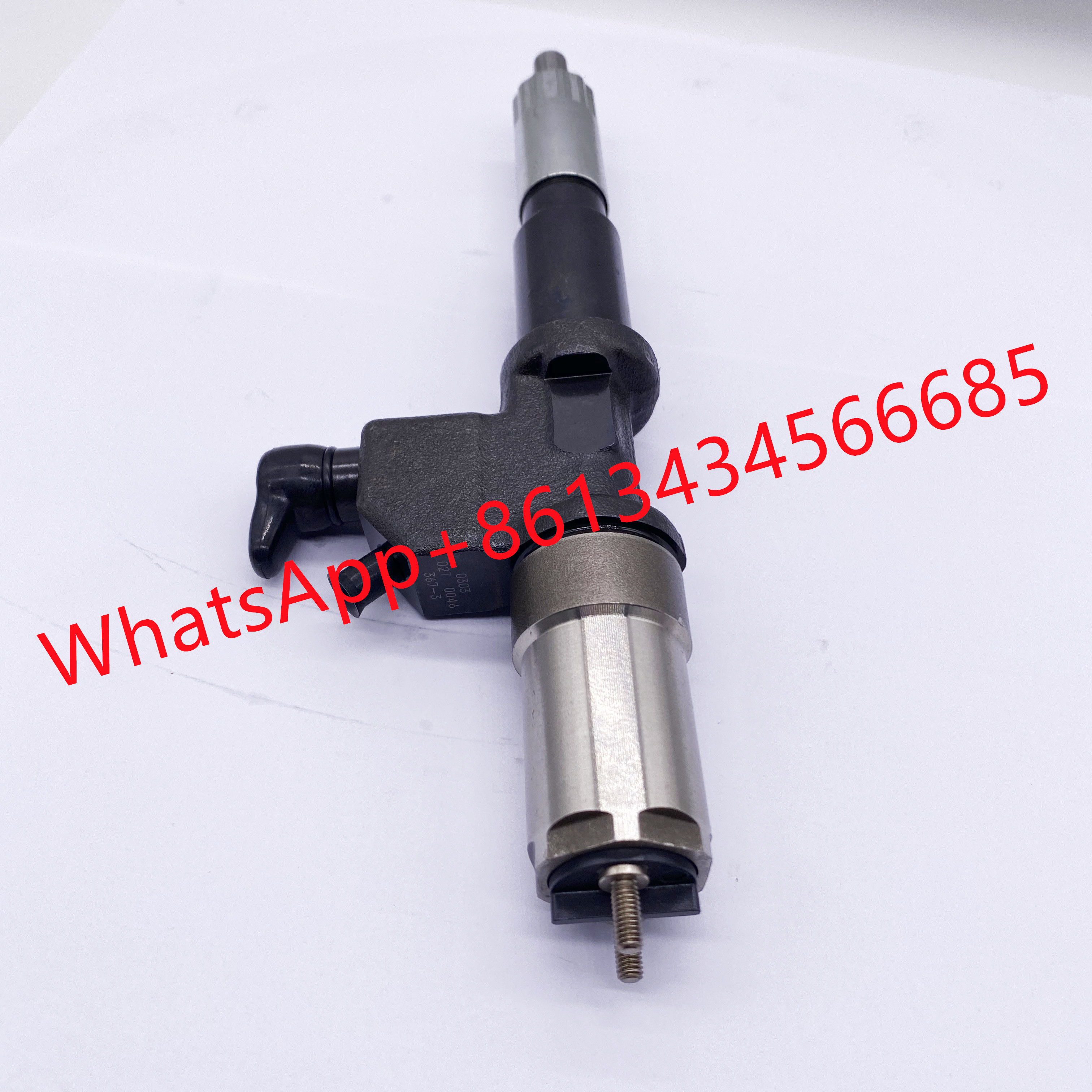 Diesel Engine Fuel Injector Parts Isuzu Engine Fuell Nozzle 095000-0302 1-15300367-2 Common Rail Injector Assy