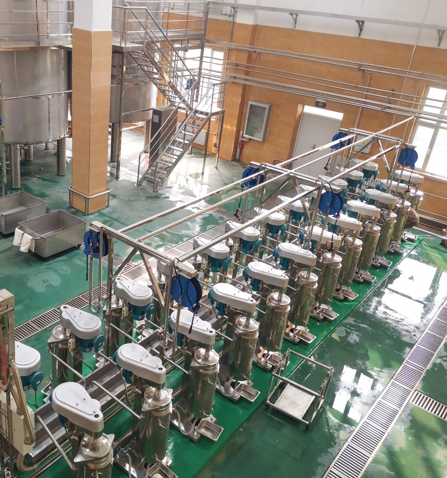 500*400*1200mm Size Tubular Bowl Centrifuge for Chemical Machinery Equipment 500L/h