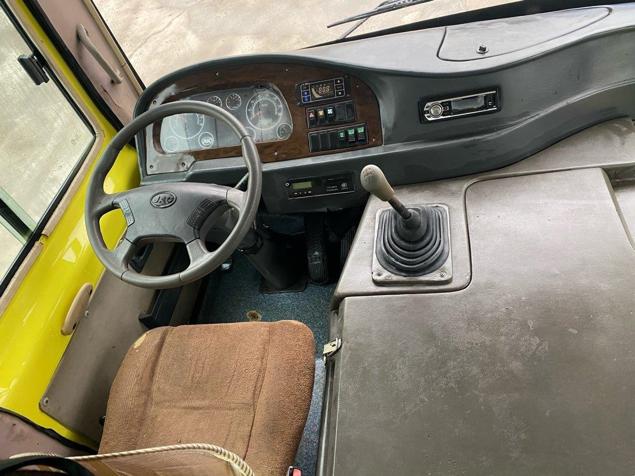 Mini Bus Used Ankai City Bus 25seats 2nd Hand Bus Tour Coach Yuchai Engine