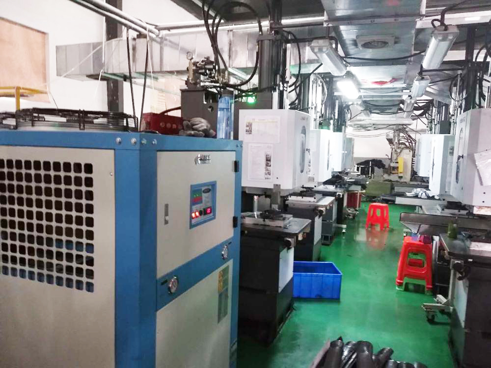 High Temperature Resistance T-Shape Rubber Sealing Strip for Solar Photovoltaic Panel