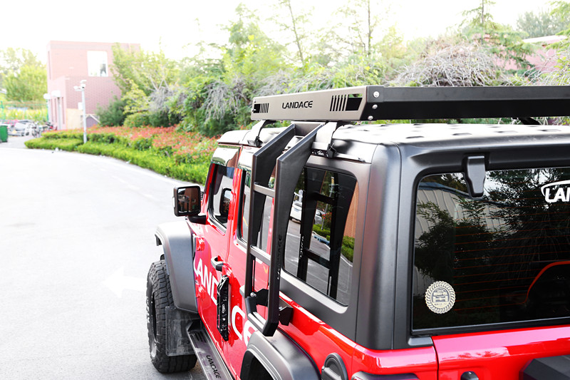 Roof Mount Car Luggage Carrier and Ladders for Jeep Wrangler Net Weight 37.5kg