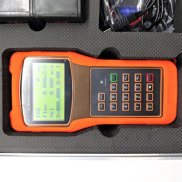 Industrial Handheld Portable Ultrasonic Water Flow Meter For Water / Diesel