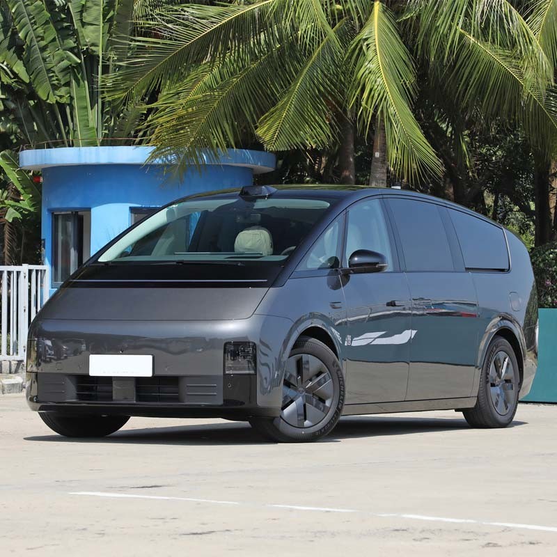 Li Mega EV Car Luxury 7 Seat MPV Long Range Dual Motor 4WD Pure Electric Vehicle