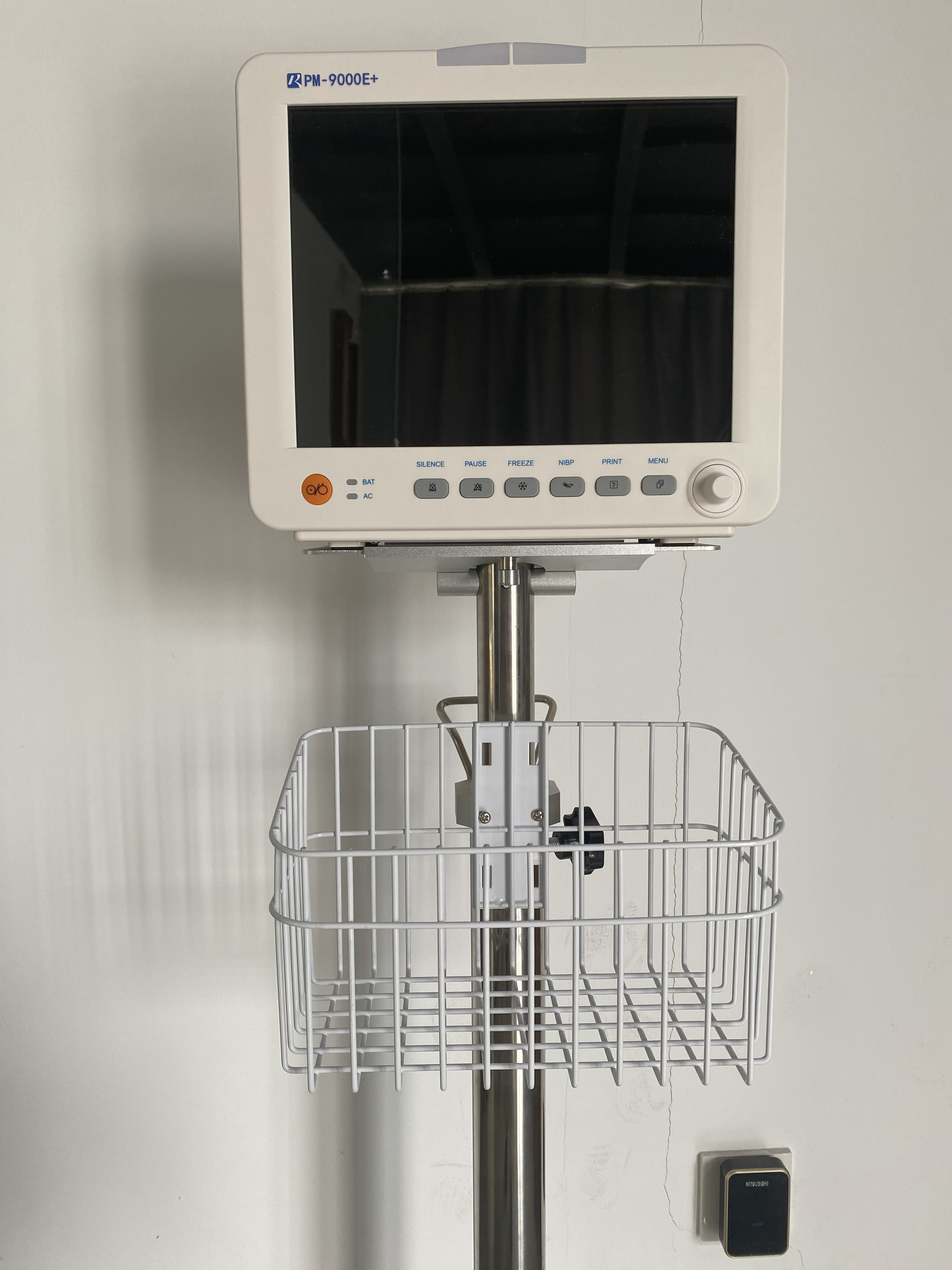 Multi Parameter ICU patient monitor price hospital medical patient monitor stand