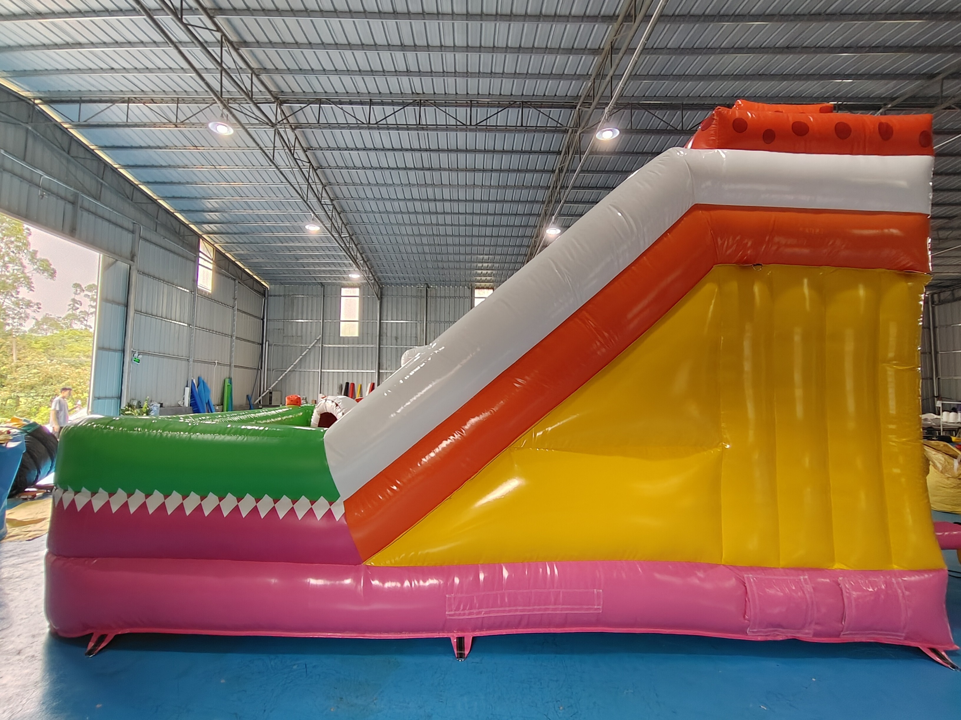 New Design PVC Inflatable Bouncy Castle Cheese Time Inflatable Fun City With High Slide Obstacle Course For Rental