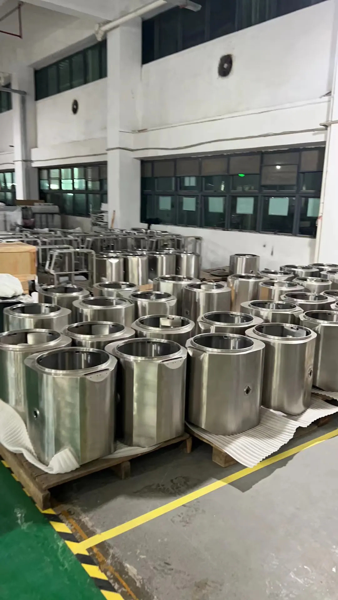 OEM Laser Cutting Bending Punching CNC Machining Welding Painting Integrated Solution Metal Enclosure Steel Fabricators