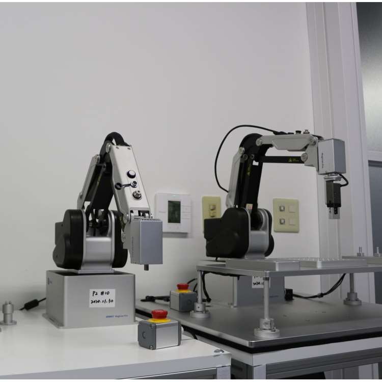 Desktop Robotic Arm 4 Axis MG400 For Loading And Unloading Robot China As Collaborative Robot