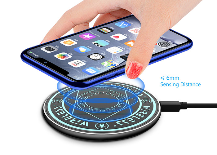 Mini Magic Array 7.5W 10W Qi Wireless Charging Pad