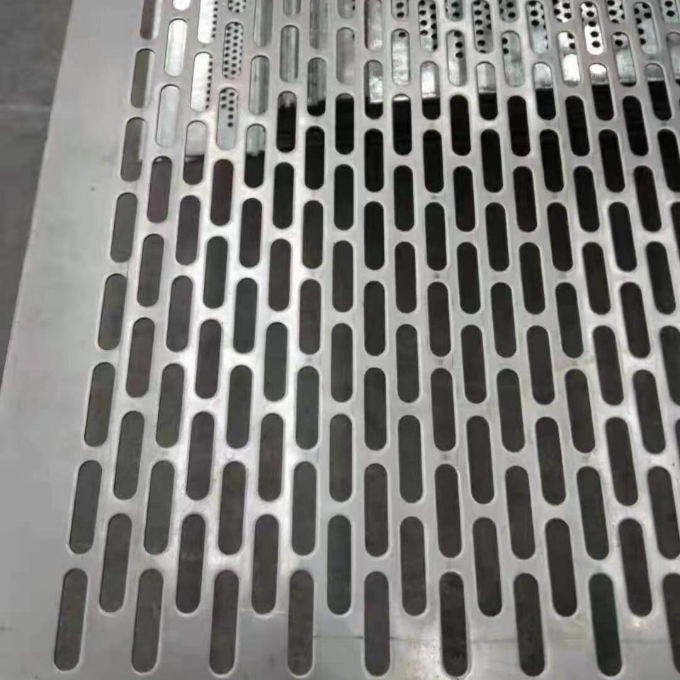 Slotted Hole Perforated Metal Sheet Stainless Steel Galvanized Steel Mild Steel Long Hole Sheet