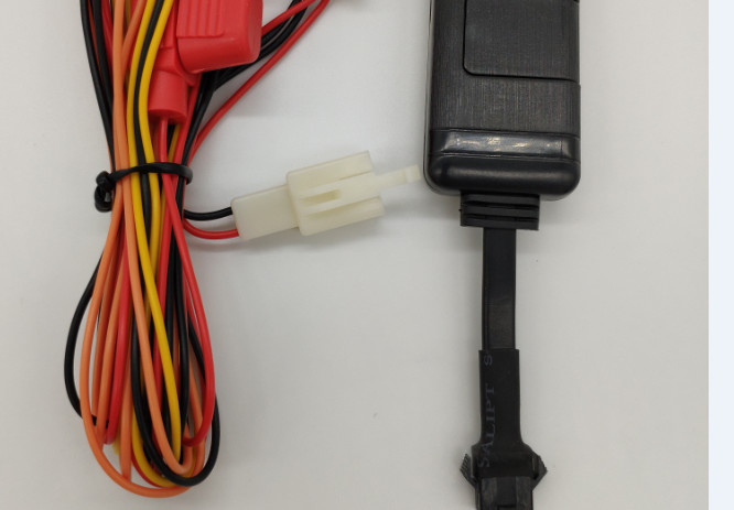 Wide Input Voltage Vehicle GPS Tracker With G - Sensor BS250E G17H