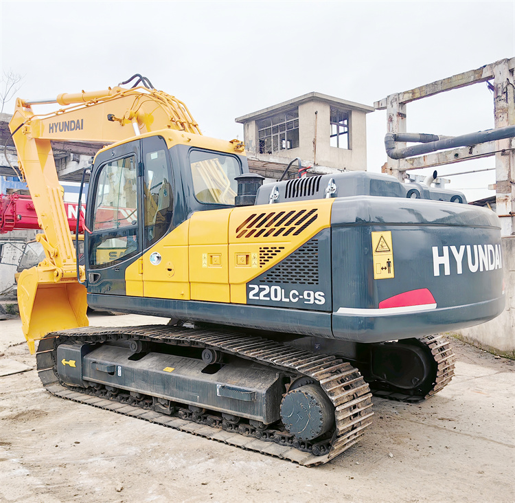 Good Condition 22 Ton Digger Machine Used Hyundai R220LC-9 Original Hydraulic Cylinder