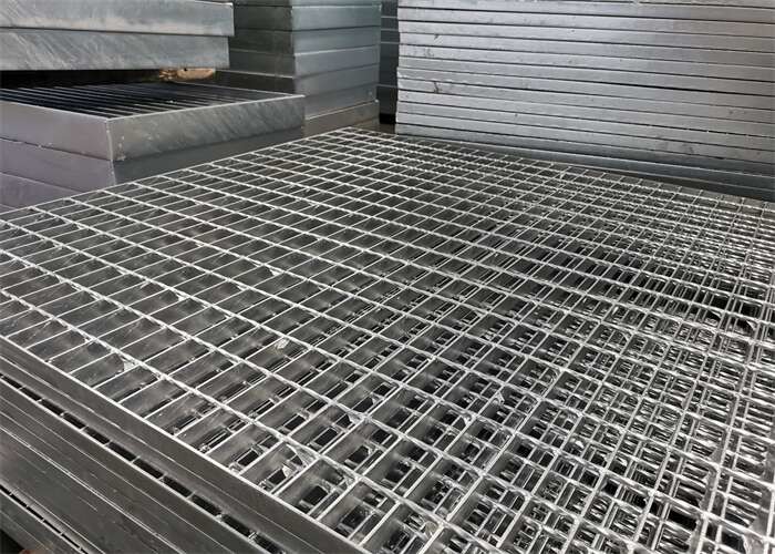 Power Station Galvanized Platform Steel Grating 1000mm Length Press Welded