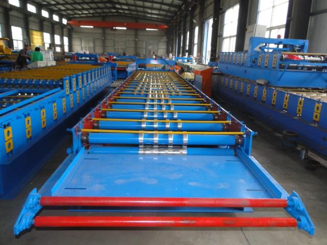 Galvanized Steel Roof Panel Roll Forming Machine 18 Roller Stations 8 - 10 M / Min