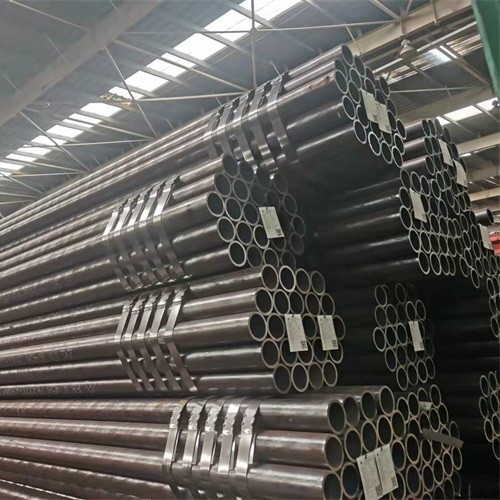 Hollow ASTM Carbon Steel Pipe Hot Rolled ST35 ST45 ERW 0.8 - 30 Mm