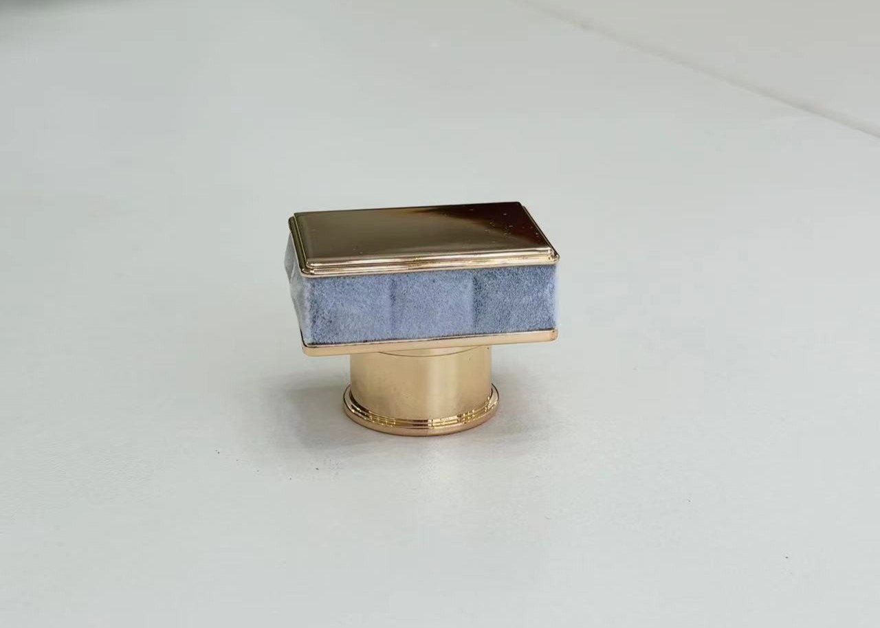 Eco-Friendly Colorful Zinc-Alloy Perfume Bottle Caps For Perfume Bottle Packing