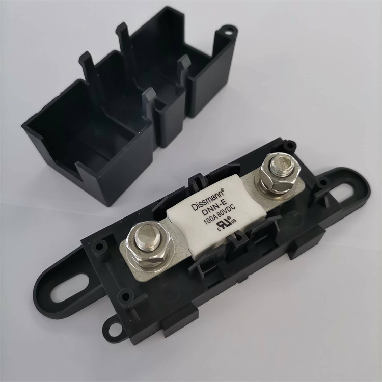 Automotive Passenger Car Fuse UL Certified DC32V Fuse Equal to MEGA+ 32V Fuse made in China
