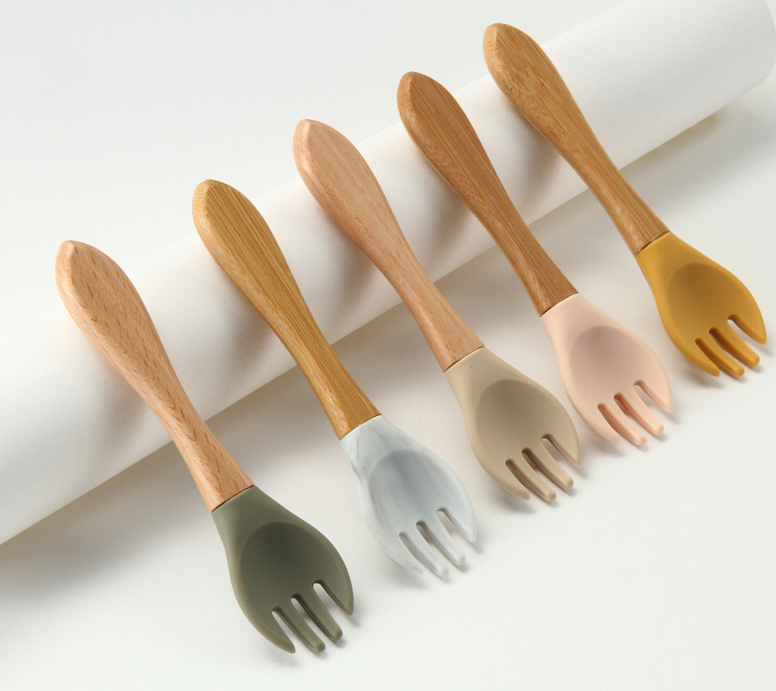 Food Grade Silicone Baby Feeding Spoon Sustainable With Customize Logo